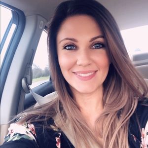 Meet your Posher, Deana